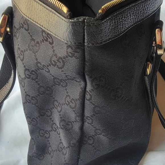 Authentic Black Gucci Hobo Bag with Certificate - Picture 3 of 4